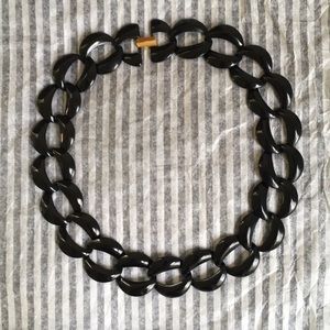 Enamel chain link necklace - timeless quality